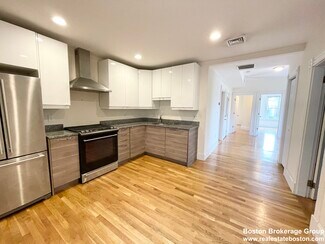 92 L St Unit 2, Boston, MA 02127