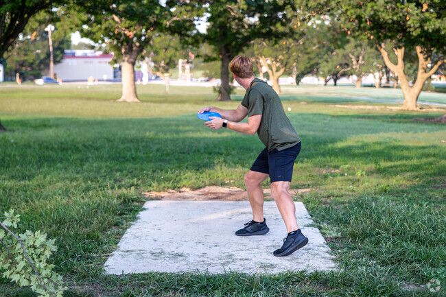 Enjoy a round of disc golf at Clapp Park by Grandview Heights.