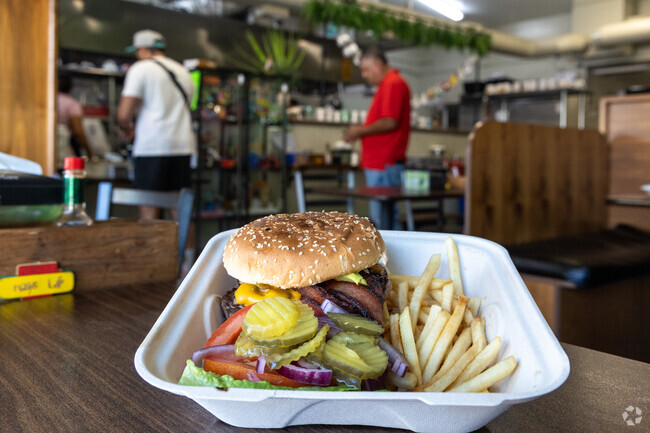 A wide range of delicious hamburgers available at Rosy’s Café.