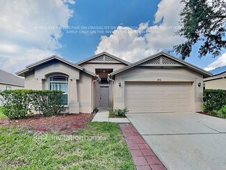 7310 Guilford Pine Ln, Apollo Beach, FL 33572