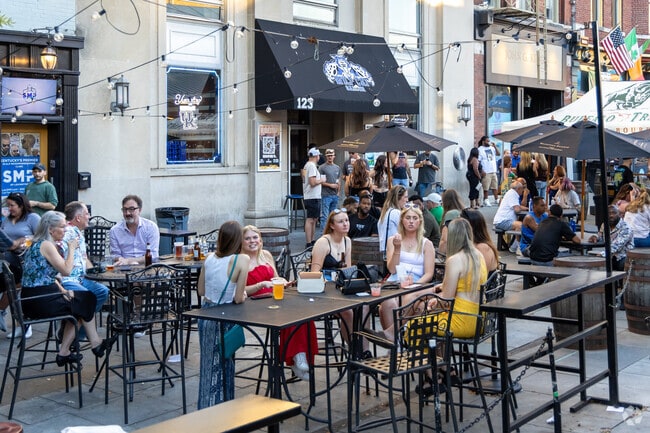 Thursday Night Live features beverages, food, art, and of course, great music by live bands.