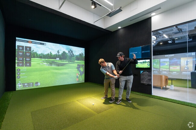 Irving Arts District locals can take lessons at Eight Under By Mike Bury Golf.