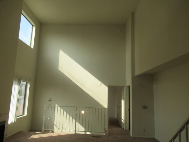 3670 Midvale Ave, Los Angeles, CA 90034 - photo 4