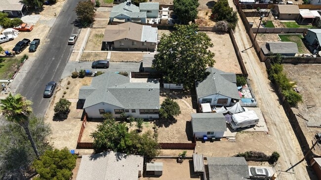 35227 Ave C, Yucaipa, CA 92399 - photo 3