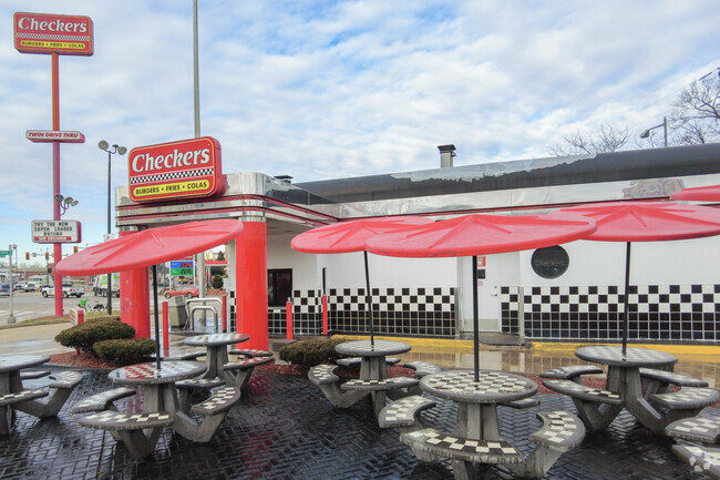 Grab a quick lunch at the Checkers drive-thru in Gateway.