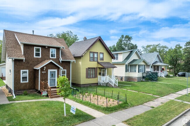 The Fairmount neighborhood has a mixture of two story and single story wood framed homes.