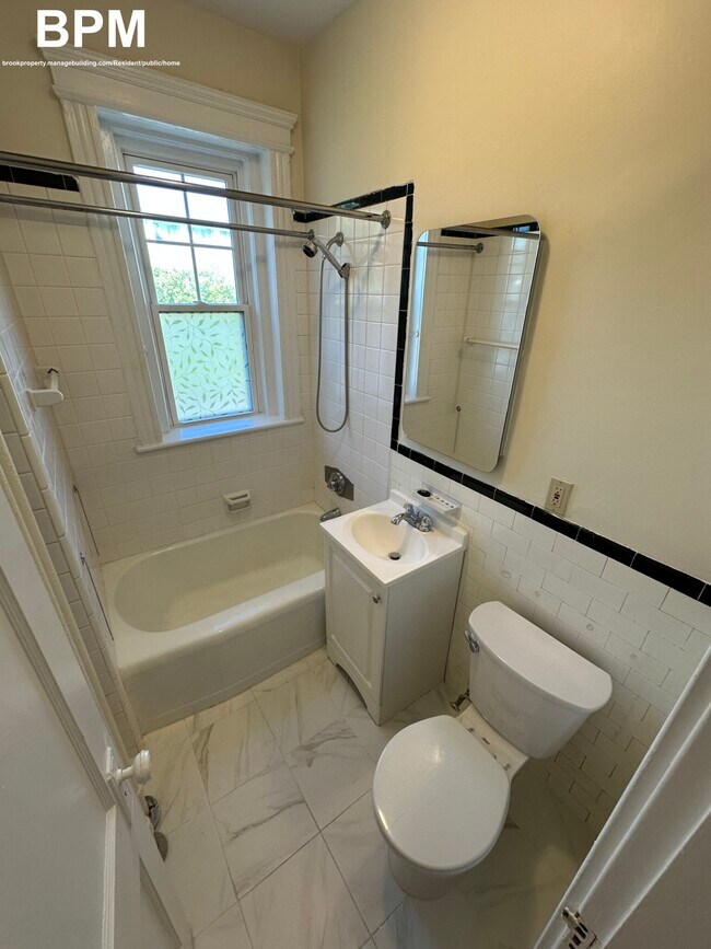 37 Wendell St unit 33, Cambridge, MA 02138 - photo 2