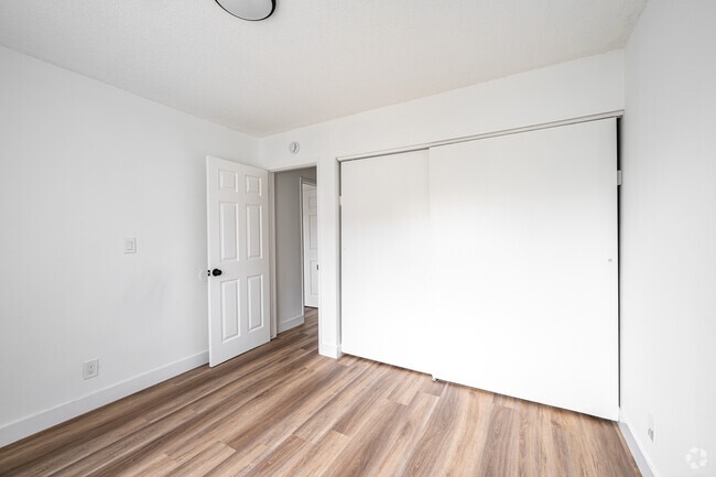 1425 Stoneridge Ontario, Ontario, CA 91762 - photo 7