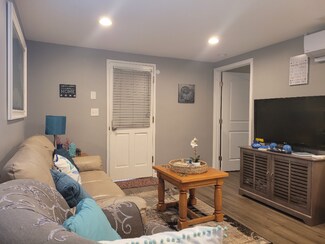 248 Bluefield Ave, Thousand Oaks, CA 91320