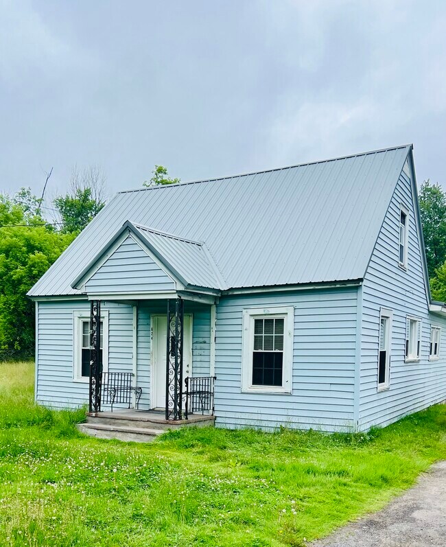 624 S George St, Rome, NY 13440