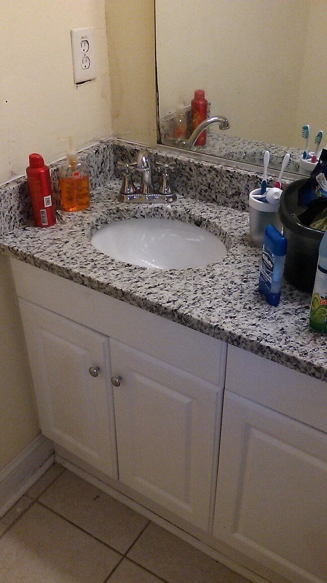 133 St Philip St unit B, Charleston, SC 29403 - photo 4