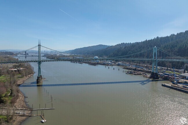 Establishing aerial view of the Portsmouth neighborhood.