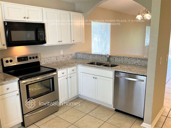 3156 Ginger Cir, Orlando, FL 32826 - photo 4