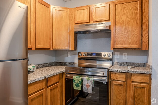 1BR, 1BA - 660SF - Kitchen