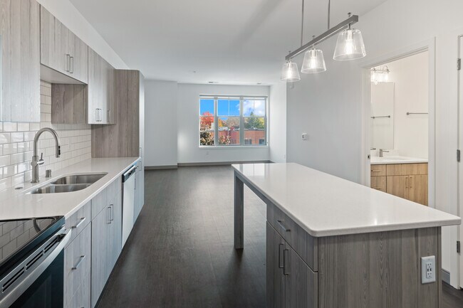 2420 E Capitol Dr unit 304, Shorewood, WI 53211 - photo 5