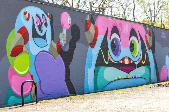 Picadome features several murals and sculptures along Southland Drive.