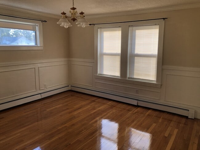 29 Lynde St unit 31, Melrose, MA 02176 - photo 2