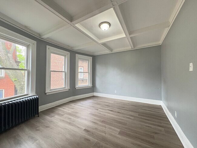 35 Shepard Ave 11