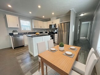 16185 Notre Dame St, Clinton Township, MI 48038