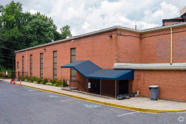 The side entrance of Cornerstone Schools of Washington DC.