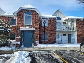 1371 Cunat Ct Unit 1D, Lake in the Hills, IL 60156