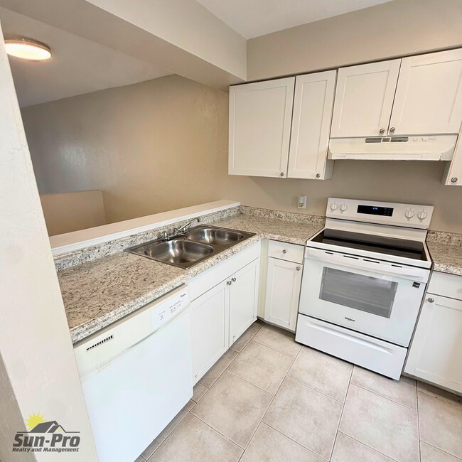 410 Butler Blvd unit 4, Daytona Beach, FL 32118 - photo 4