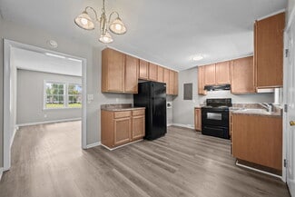 318 Richlands Ave, Jacksonville, NC 28540