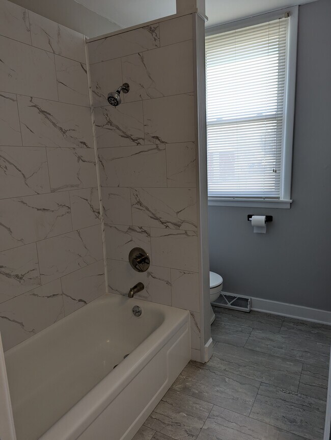 1506 E 10th St unit 1506, Newton, KS 67114 - photo 6