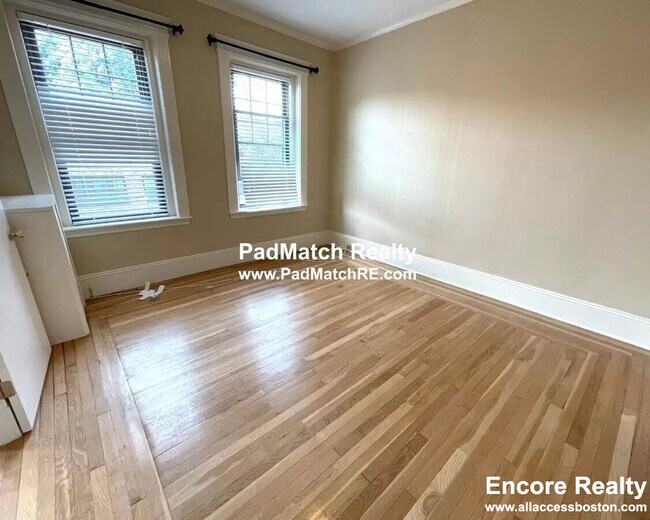 109 St Paul St unit D, Brookline, MA 02446 - photo 7