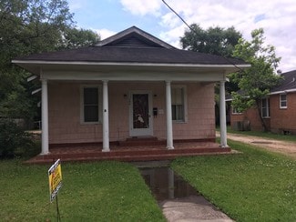 704 E Thomas St, Hammond, LA 70401
