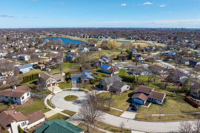 South Ridge homes sit in quiet cul de sacs set against lakes and parks.