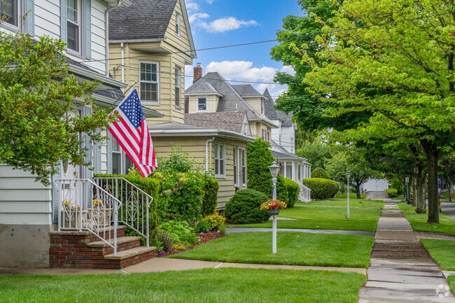 Quiet tree-lined streets can be found in South Hackensack.
