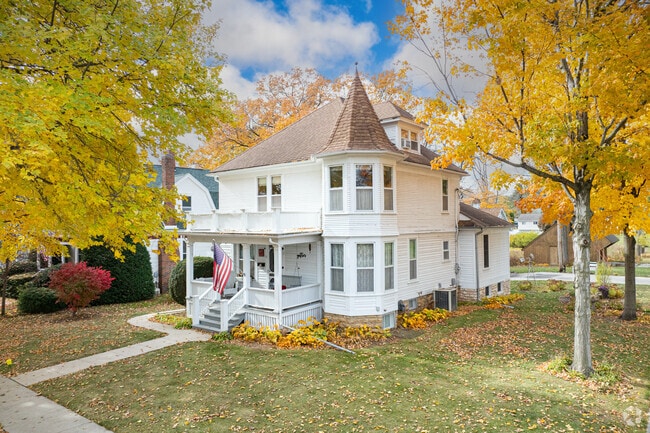 A stately Victorian residence in Mount Vernon highlights the town’s rich architectural heritage.