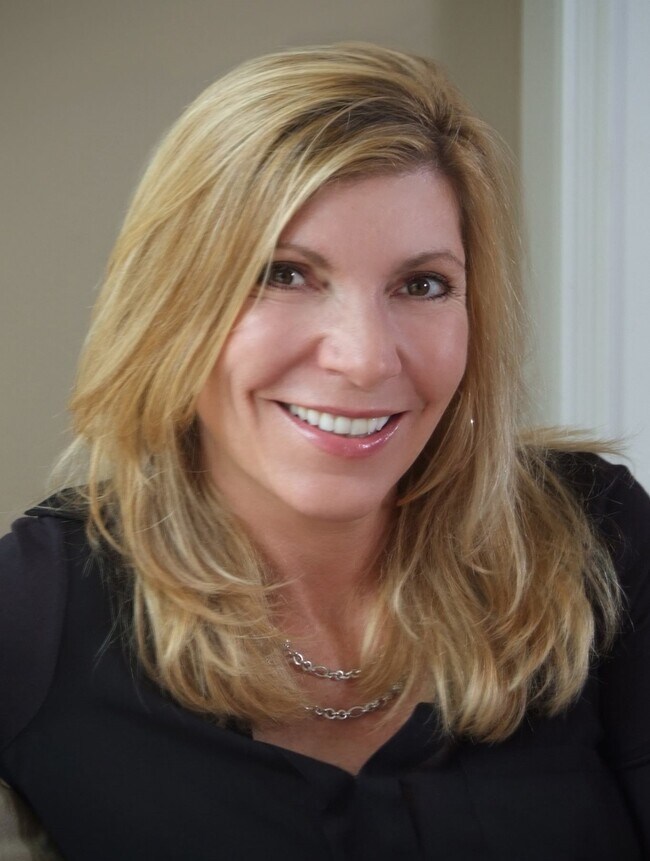 Suzanne Tromley