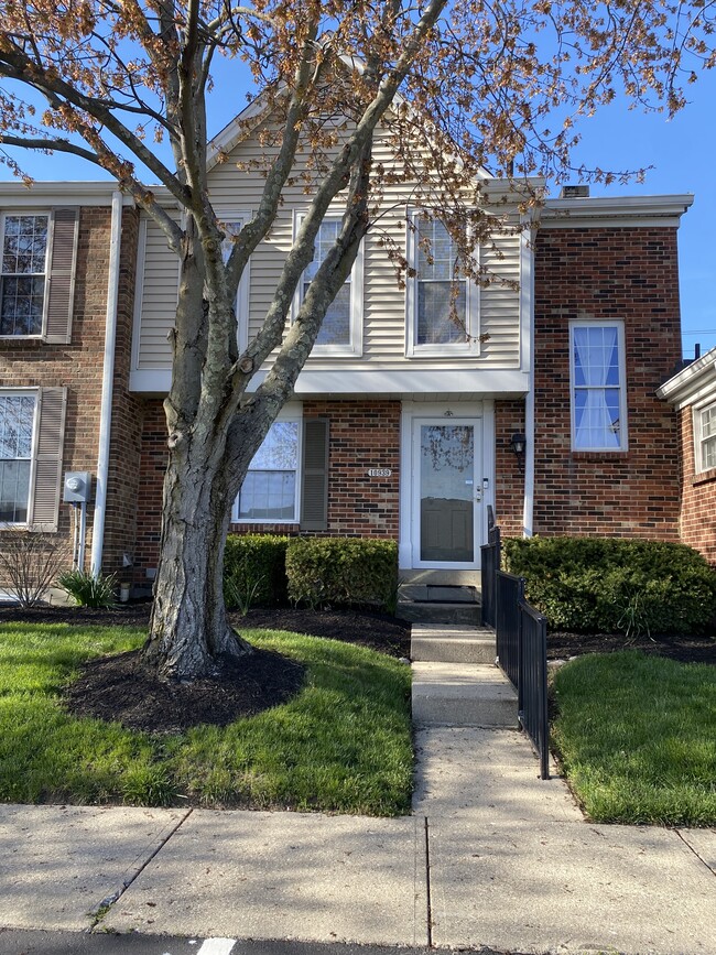 10939 Barrington Ct unit 39, Cincinnati, OH 45242 - photo 5