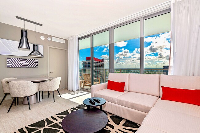 Hyde Beach House unit FL25-ID1022527P, Hollywood, FL 33019 - photo 6