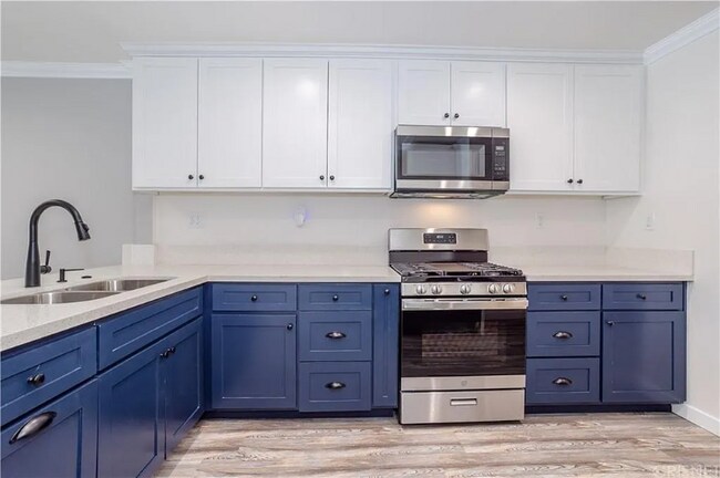 13268 Judd St unit 13268 JUDD, Pacoima, CA 91331 - photo 5