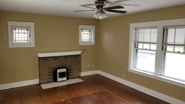 3629 Wilmington Ave unit 2nd Floor, Saint Louis, MO 63116 - photo 3