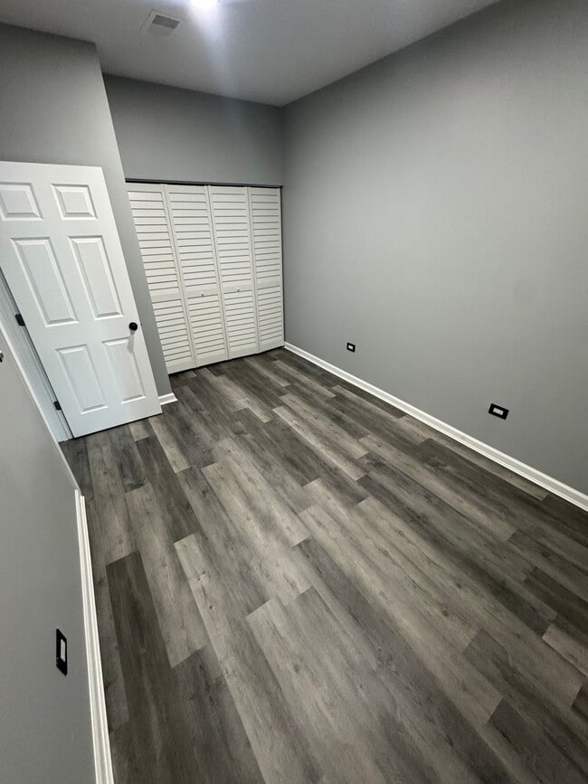 3320 W Polk St unit 3320 w Polk, Chicago, IL 60624 - photo 4