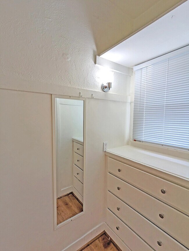 1526 6th Ave unit 4, Los Angeles, CA 90019 - photo 5