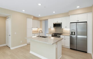 1100 Lasso Way Unit 203, Mission Viejo, CA 92694