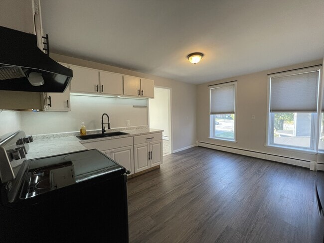 4359 Lake Ave unit 4361 Lake Ave. - Uni, Rochester, NY 14612 - photo 6