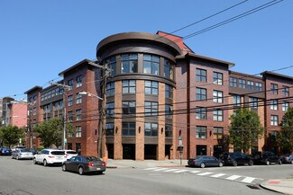 70 Adams St Unit 4L, Hoboken, NJ 07030