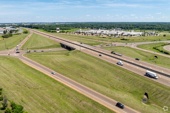 Memphis is just a simple 20-minute commute away from Pleasant Hill via I-55.