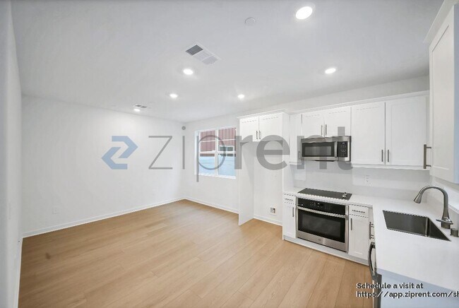 2556 E Lincoln Paseo, Ontario, CA 91762 - photo 7