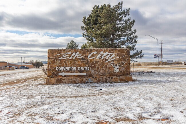 Elk City welcomes visitors and future residents to the Historic Route 66 town.