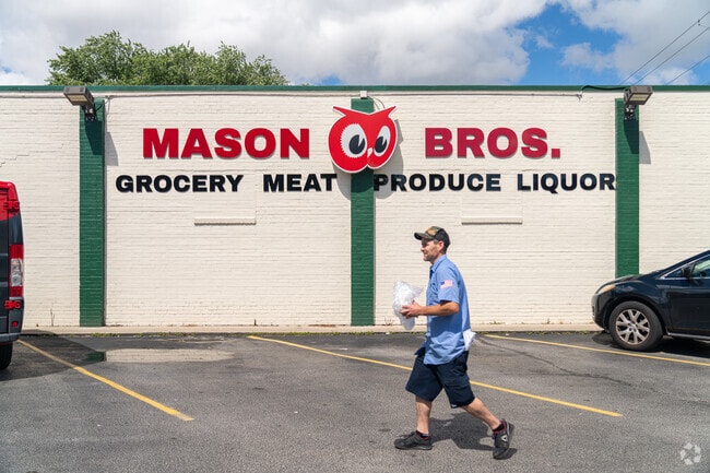 Residents shop at the centrally located Mason Bros Grocery Store in Olde Norwood.