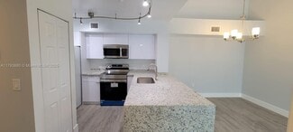 677 SW 111th Ave, Pembroke Pines, FL 33025