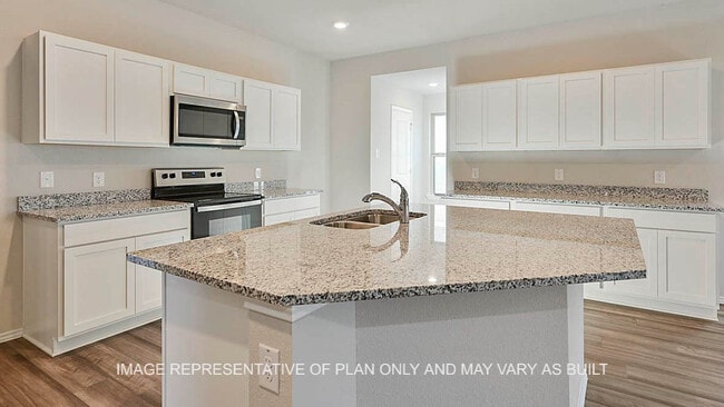 1724 San Jacinto Dr, Brenham, TX 77833 - photo 2