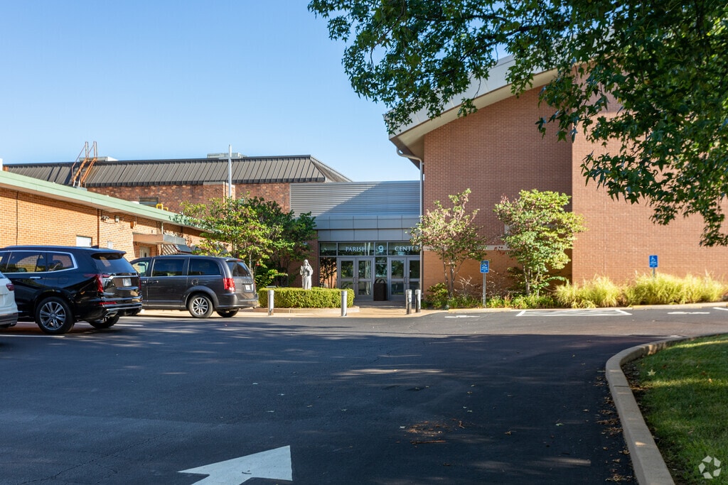 Academy Of Saint Louis is a private, Catholic school located in St. Louis.